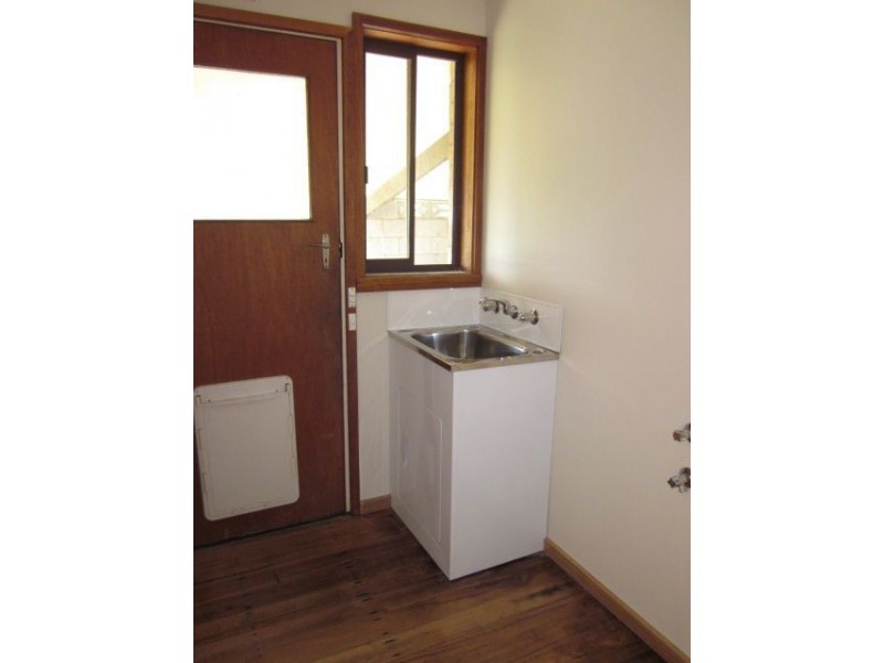 6 Clifford Street, Beaconsfield TAS 7270