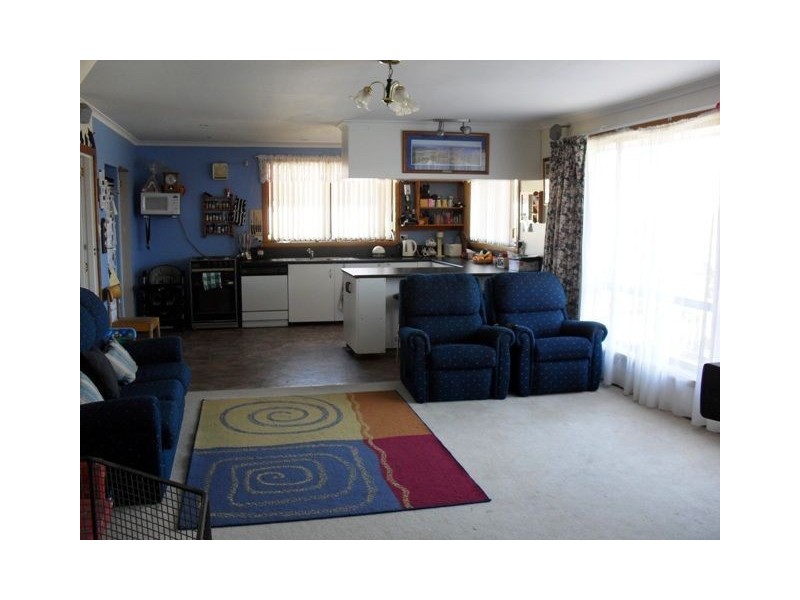 14 Beatty Street, Beauty Point TAS 7270