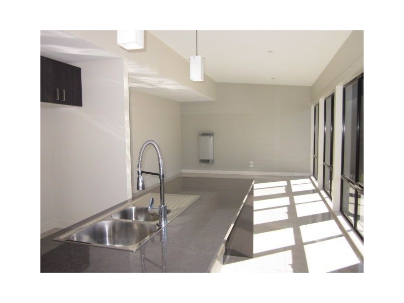 2/40 Legges Cresent, Prospect Vale TAS 7250