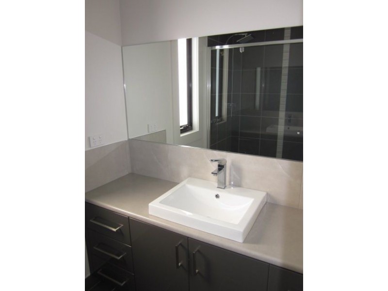 2/40 Legges Cresent, Prospect Vale TAS 7250