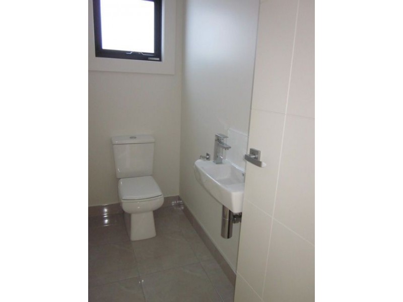 2/40 Legges Cresent, Prospect Vale TAS 7250