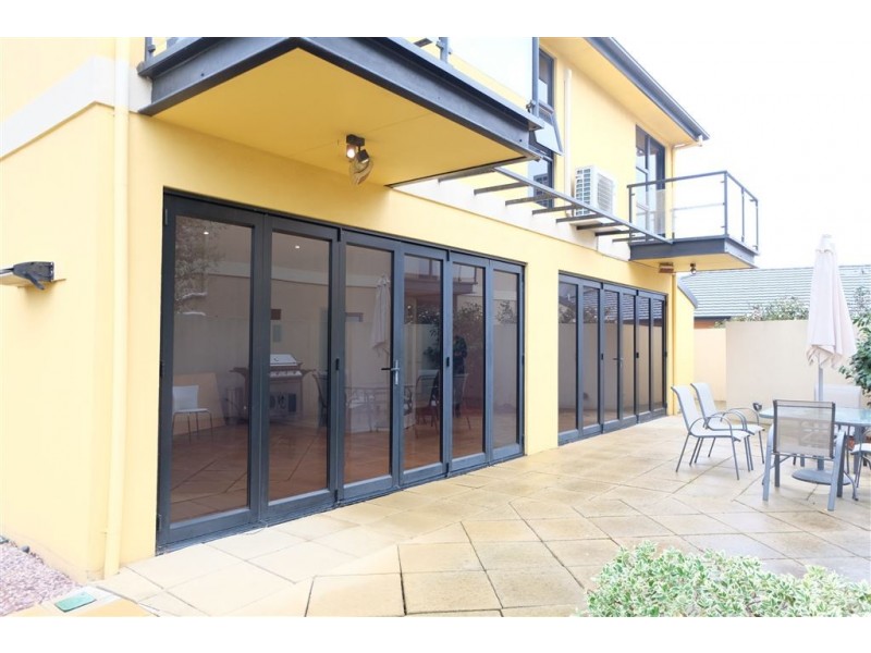 1/5 England Place, Newstead TAS 7250