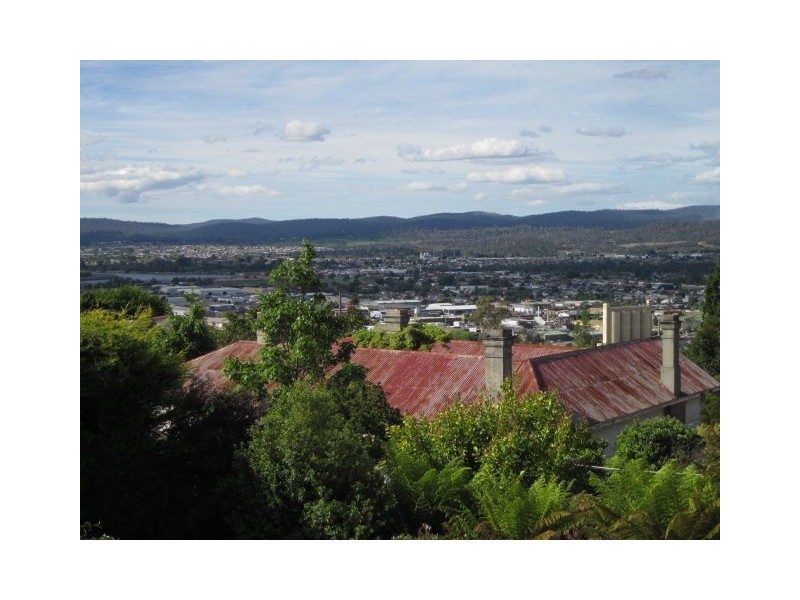 2A Delamere Crescent, Trevallyn TAS 7250