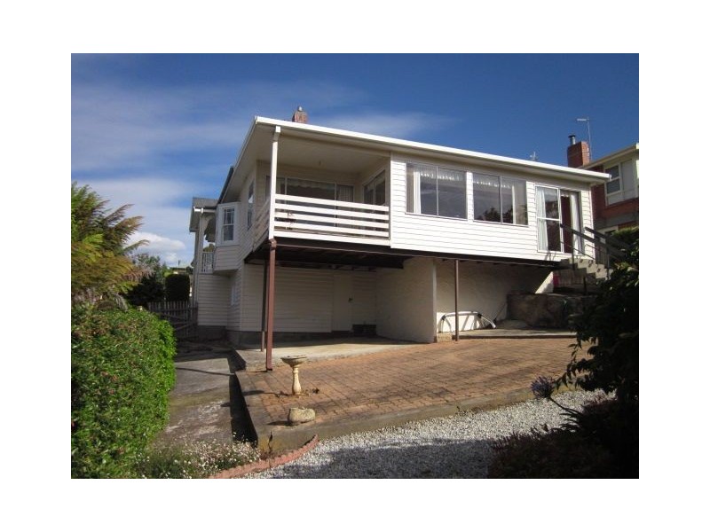 2A Delamere Crescent, Trevallyn TAS 7250