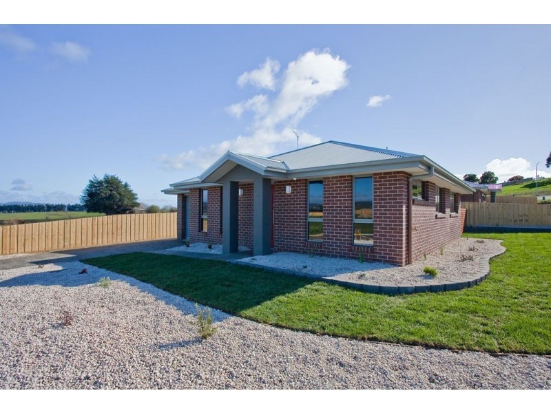 1/5 Eastfield Drive, Newnham TAS 7248