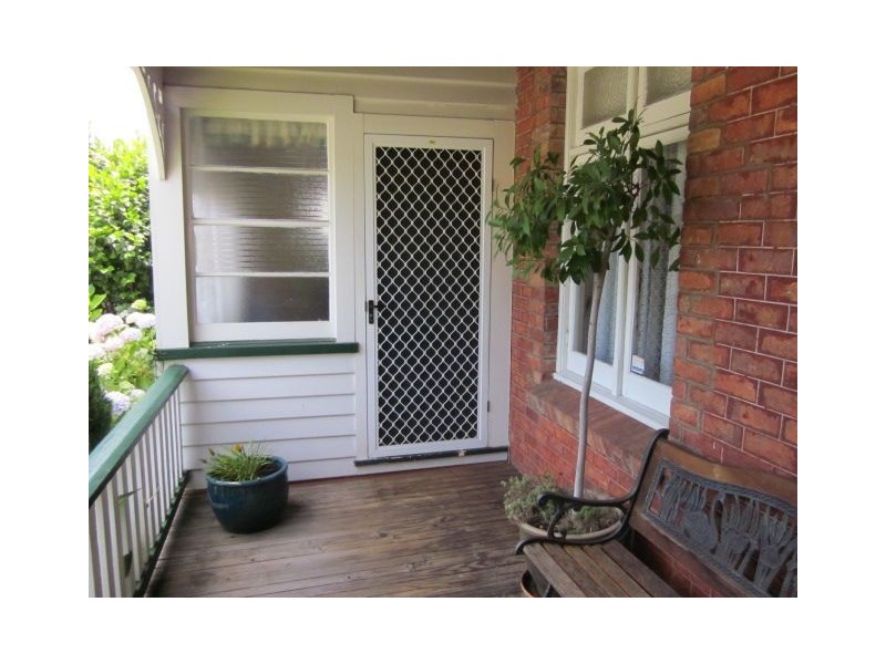 2/27 Laura Street, West Launceston TAS 7250