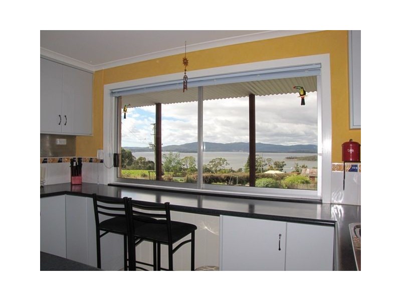7 Augustus Street, Beauty Point TAS 7270