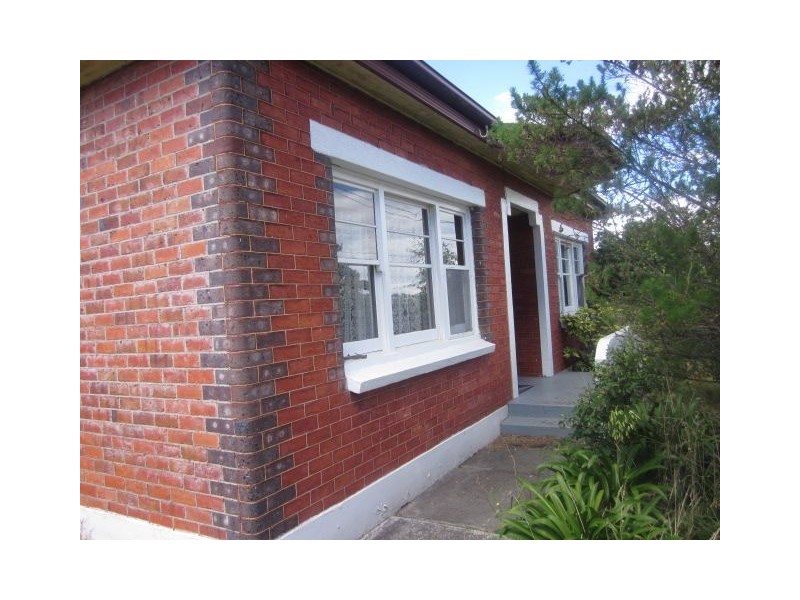 8 Plumer Street, Mowbray TAS 7248