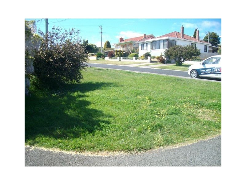 B/18 Napier Street, Beauty Point TAS 7270