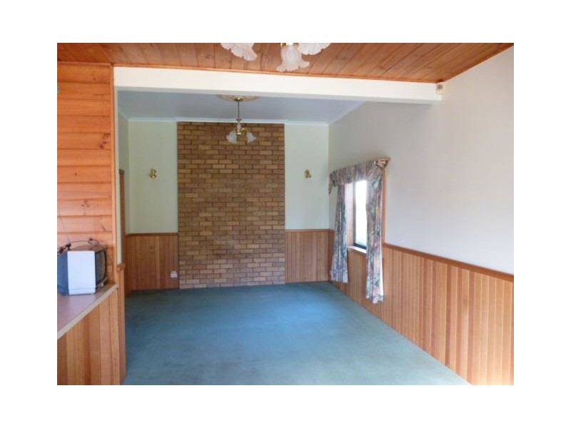 12 Button Street, Mowbray TAS 7248