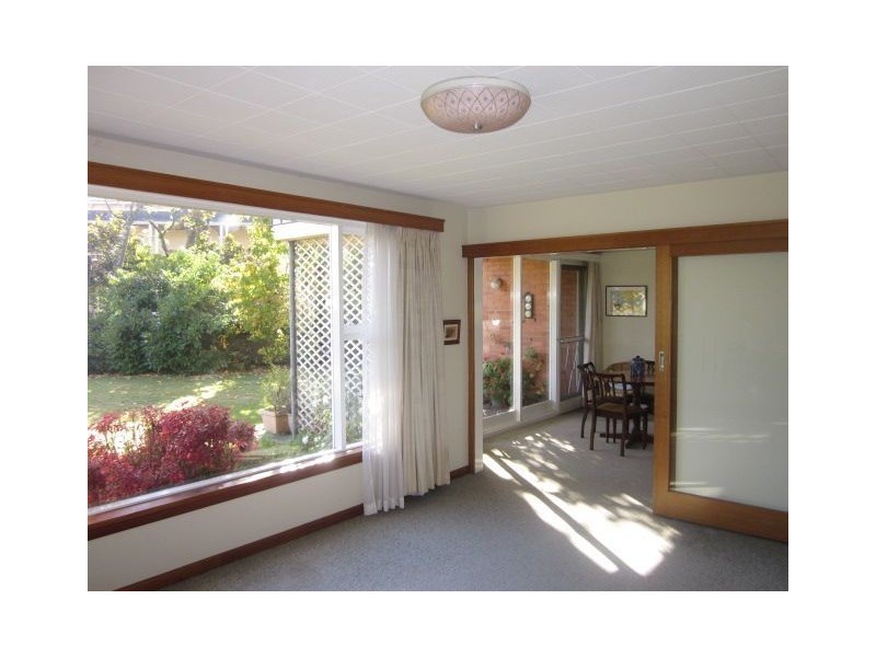 2/67a Elphin Road, Newstead TAS 7250