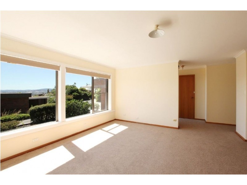 2/6 Tarleton Place, Launceston TAS 7250