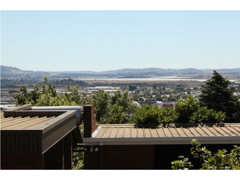 2/6 Tarleton Place, Launceston TAS 7250