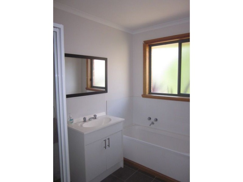 4/22 Notley Street, Newnham TAS 7248