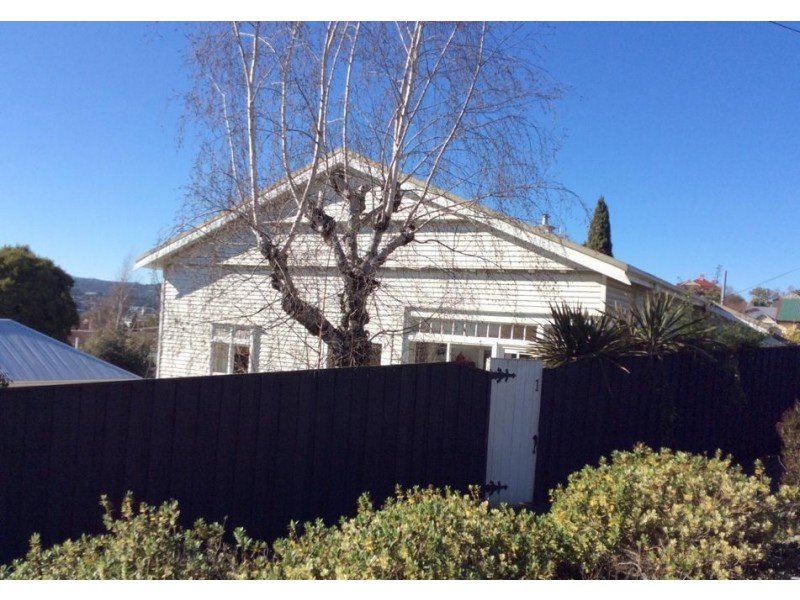 1 Tulloch Street, Newstead TAS 7250