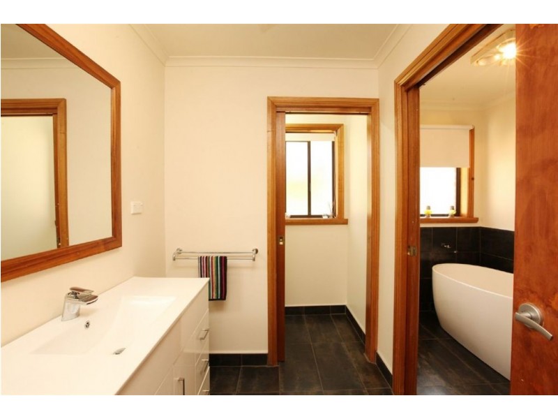 45 Swan Drive, Swan Bay TAS 7252