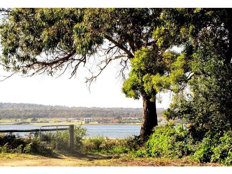 817b Foreshore Road, Kelso TAS 7270