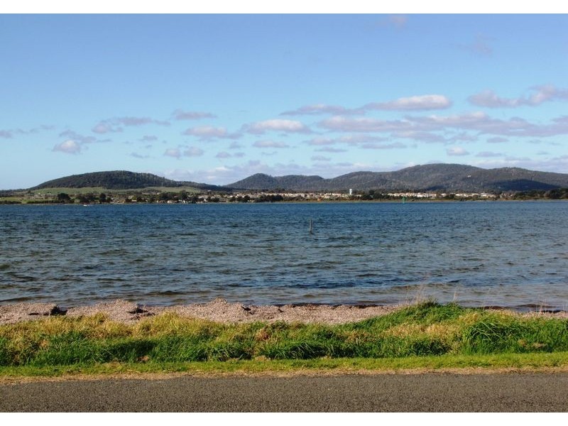 1/99 Foreshore Road, Kelso TAS 7270