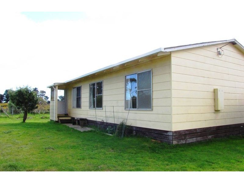 8 Paranaple Road, Kelso TAS 7270