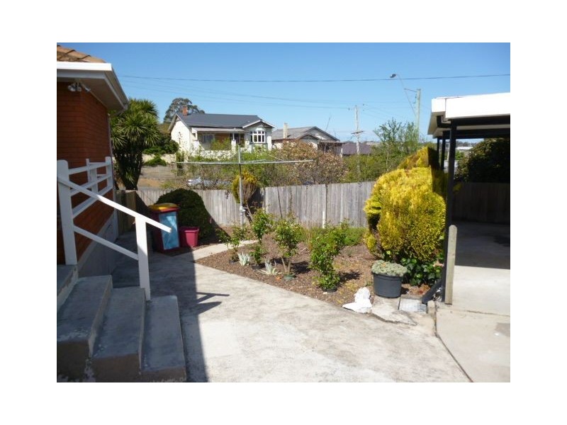2/2 Gascoyne Street, Kings Meadows TAS 7249