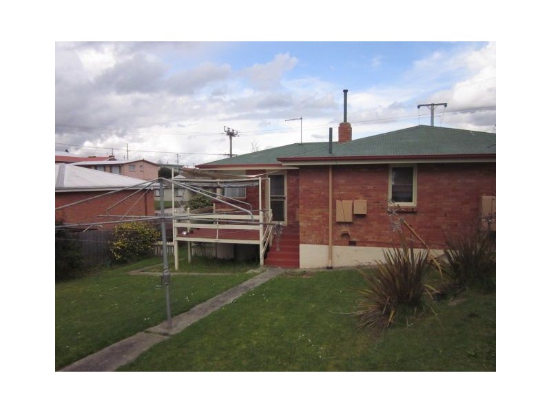 33 Paringa Avenue, Newnham TAS 7248