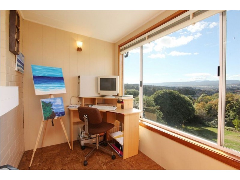 3 Redwood Crescent, Youngtown TAS 7249