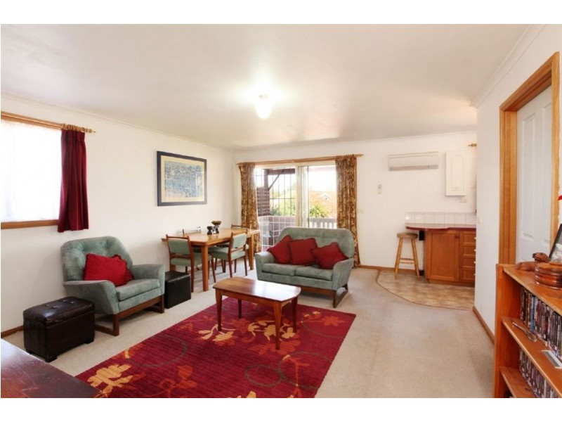 1/15 Button Street, Mowbray TAS 7248