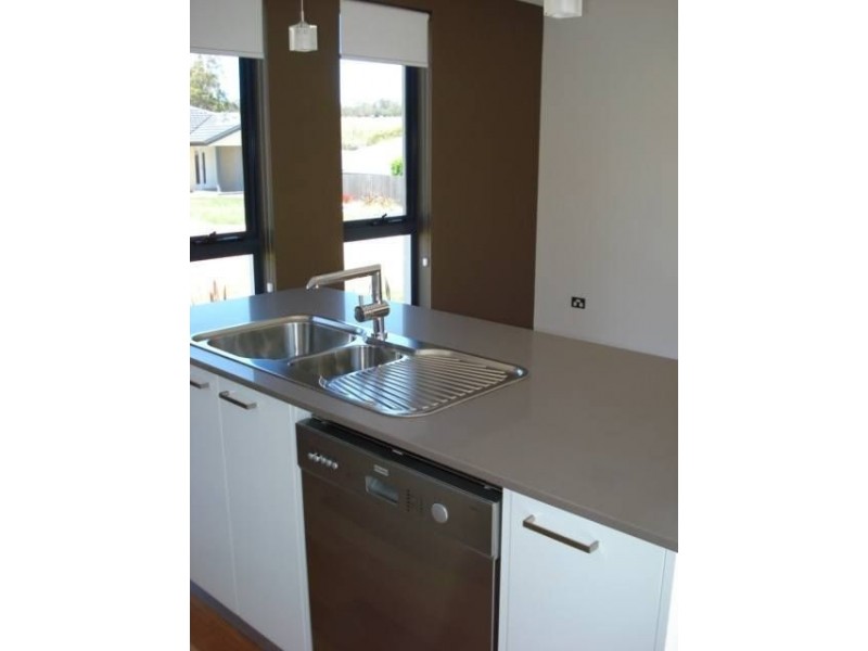 1/22 Richings Drive, Youngtown TAS 7249