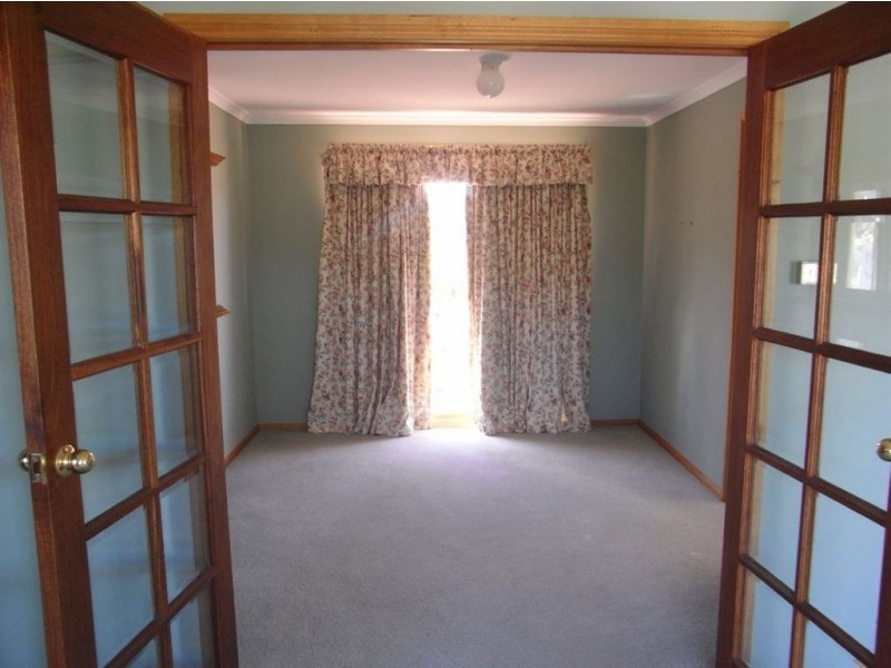 16 Luke Court, Summerhill TAS 7250