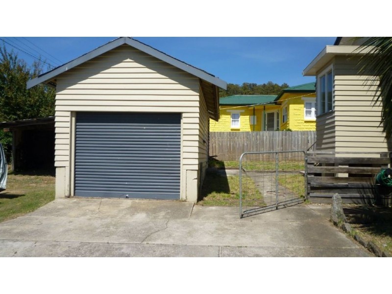 2 Bernard Street, Beaconsfield TAS 7270