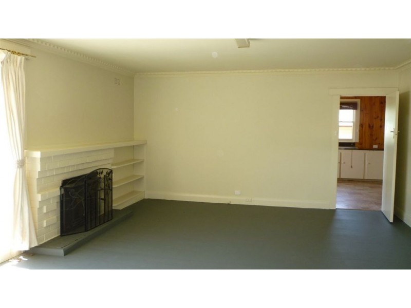 2 Bernard Street, Beaconsfield TAS 7270