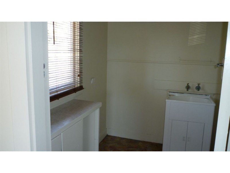 2 Bernard Street, Beaconsfield TAS 7270