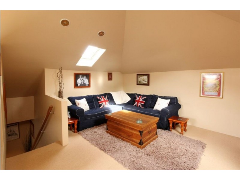 6 Delemare Crescent, Trevallyn TAS 7250