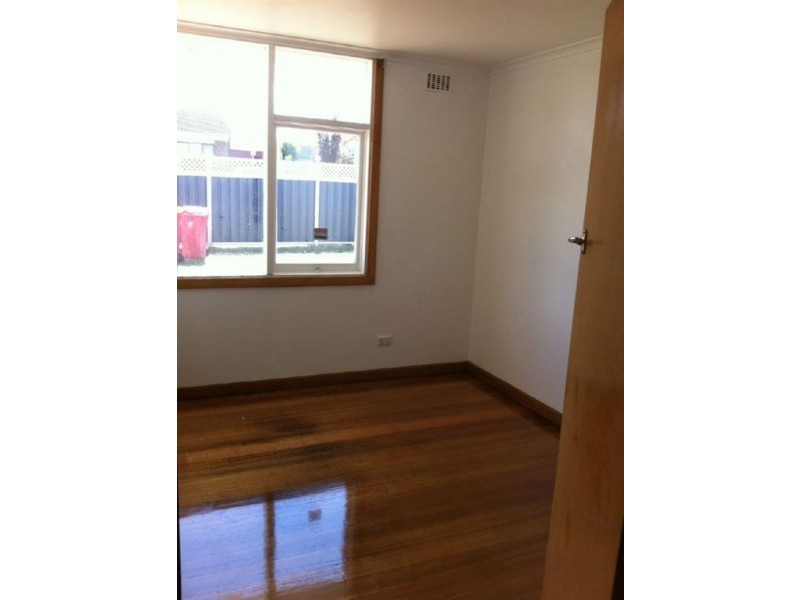 9 Ronneby Road, Newnham TAS 7248