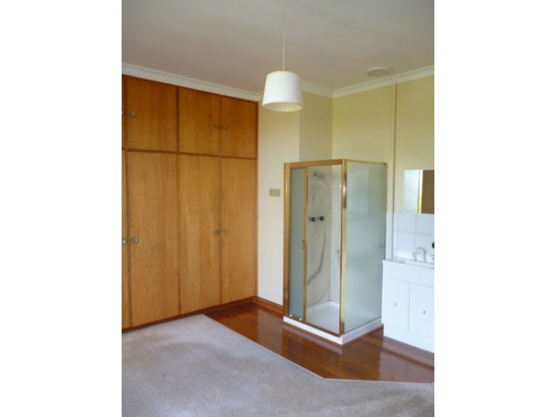 18 Broadview Crescent, Trevallyn TAS 7250