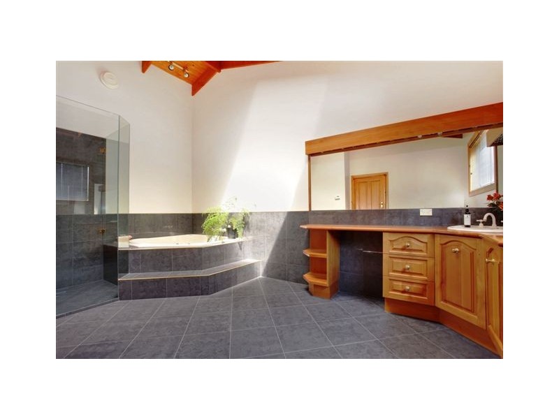 1 Pleasant Hills Drive, Grindelwald TAS 7277