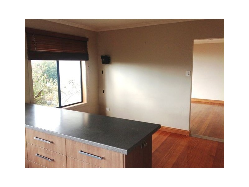 11 Totara Street, Riverside TAS 7250