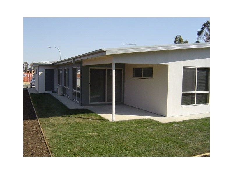 10 Bethune Place, Newnham TAS 7248