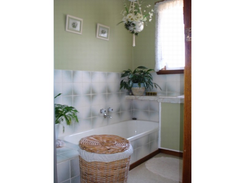 4 Bimbimbi Ave, Prospect TAS 7250