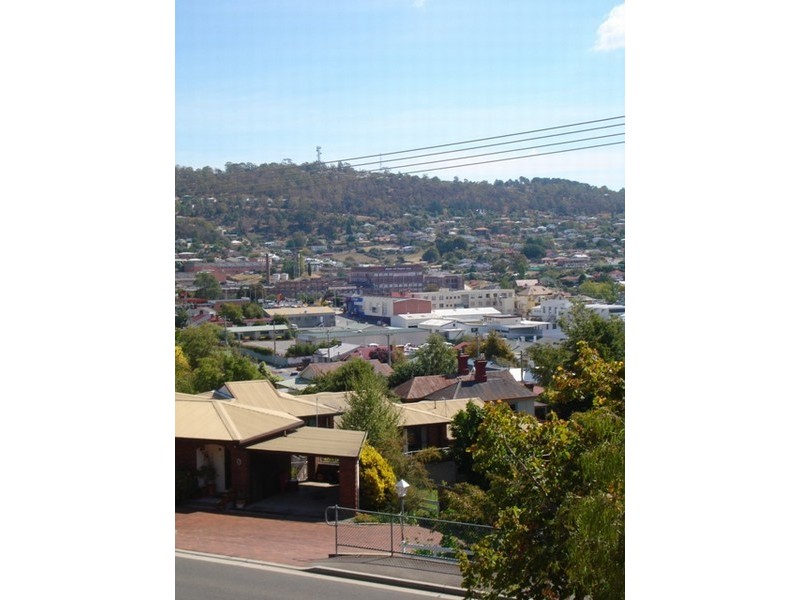 5 Meredith Crescent, South Launceston TAS 7249