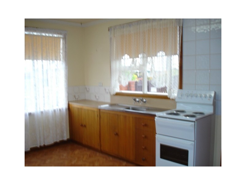 71 Paringa Ave, Newnham TAS 7248