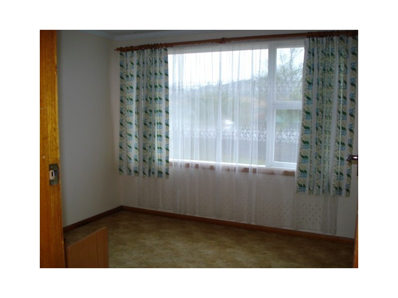71 Paringa Ave, Newnham TAS 7248