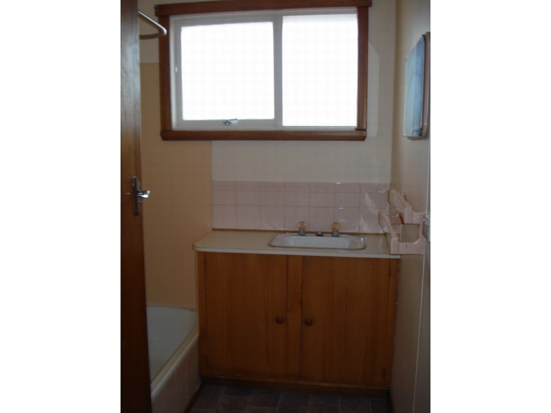 71 Paringa Ave, Newnham TAS 7248