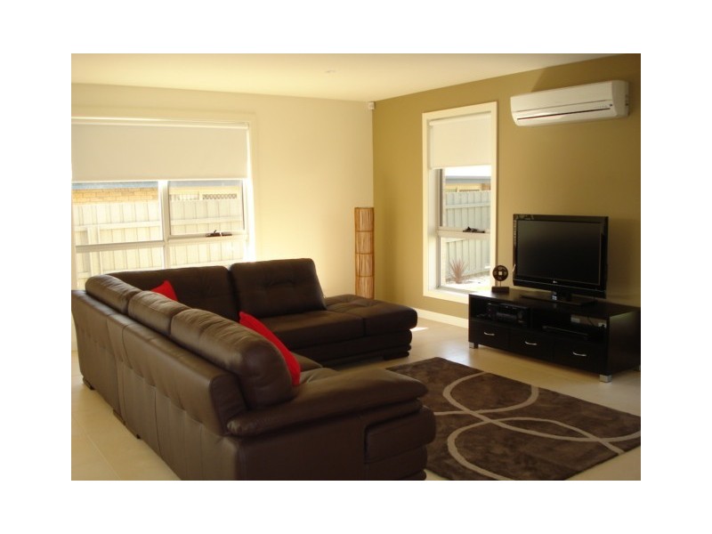 9 Woodford Glade, Newstead TAS 7250