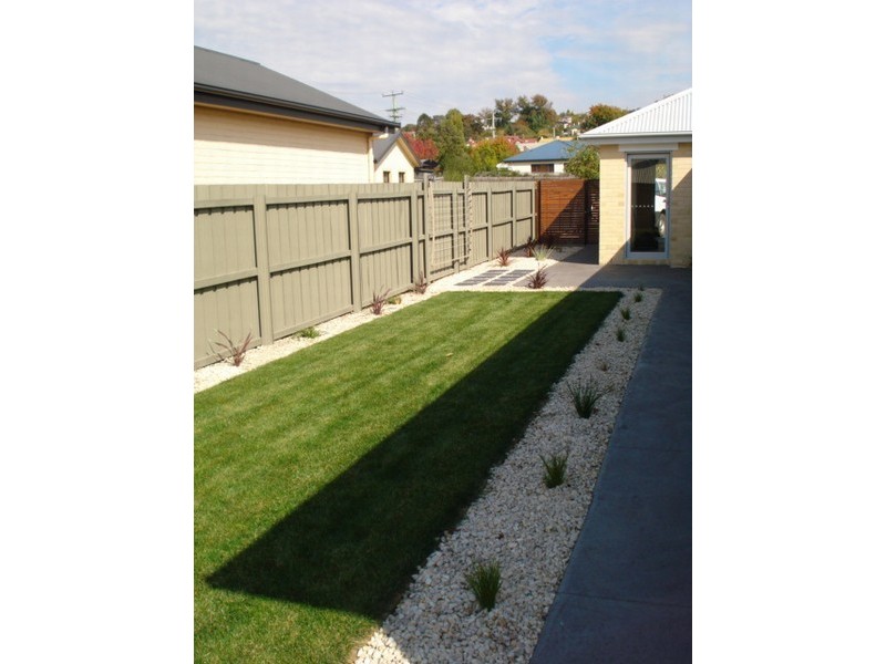 9 Woodford Glade, Newstead TAS 7250