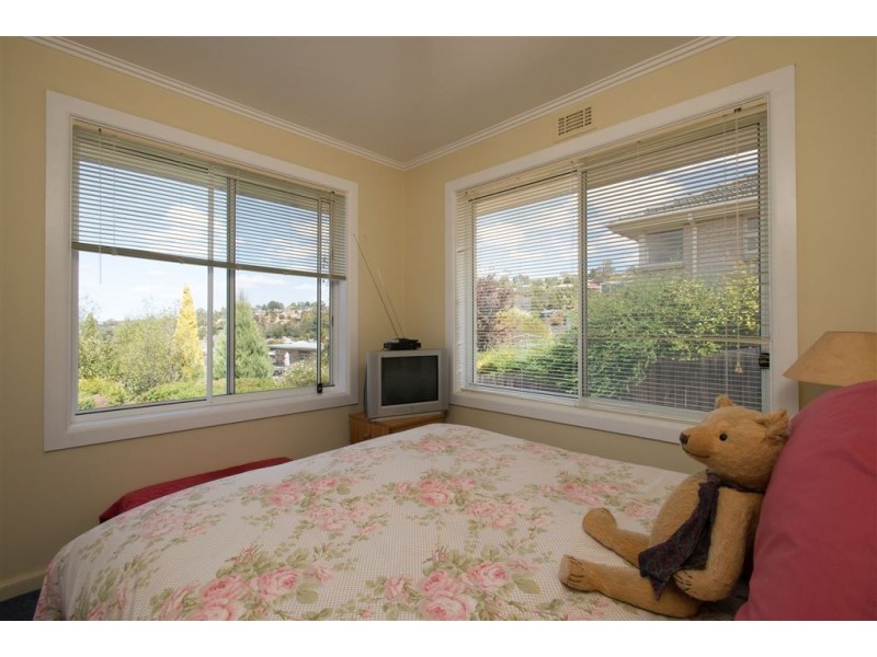 33 Bond St, Kings Meadows TAS 7249