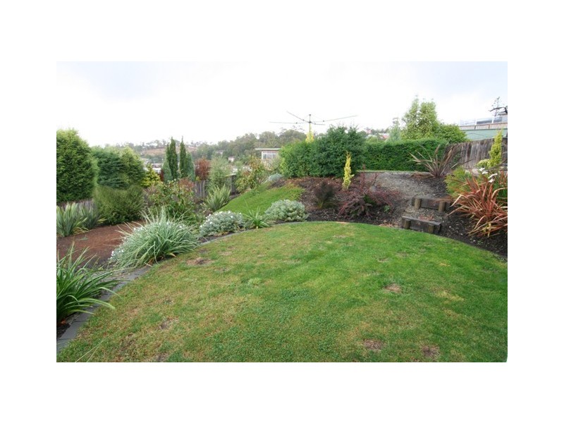 33 Bond St, Kings Meadows TAS 7249