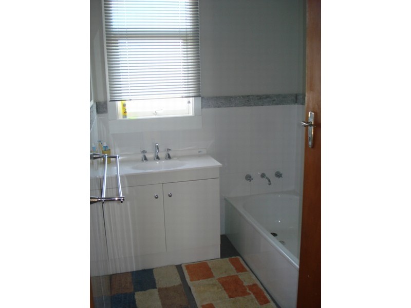 46 Paringa Ave, Newnham TAS 7248