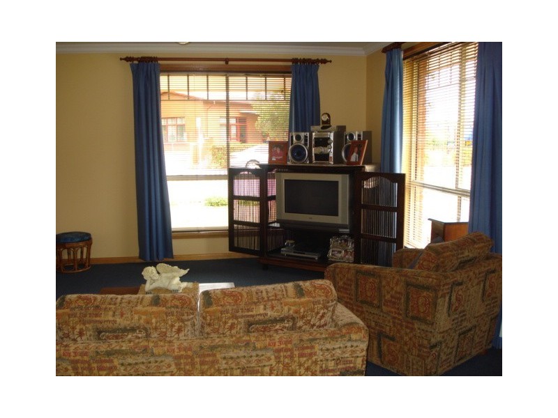 28 Jellico Street, Mowbray TAS 7248