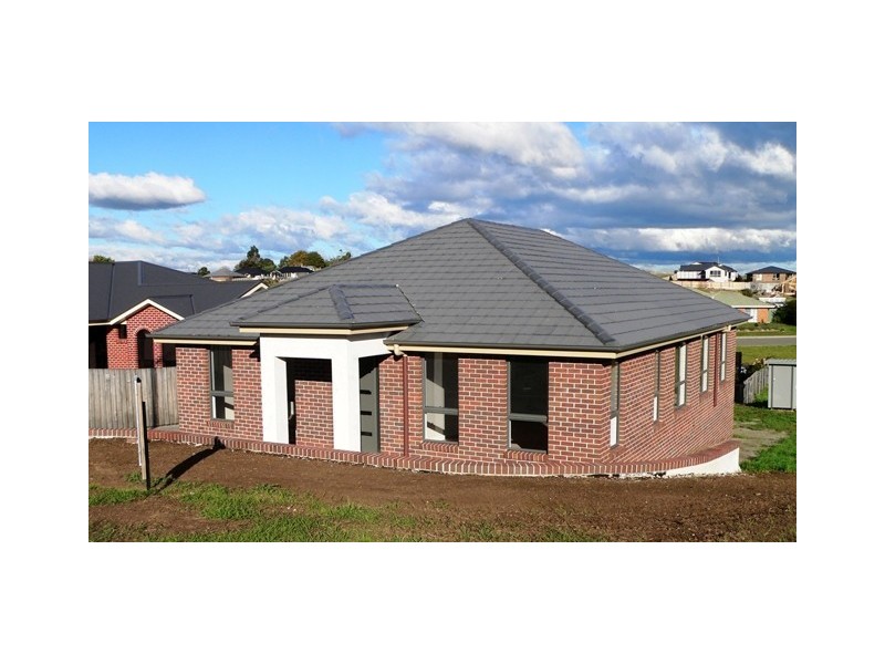 5 Sarinda Close, Newnham TAS 7248